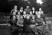 Работники Пингишенского детского дома. 1948 год.